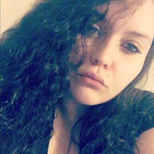 Meet your Posher, Nikki